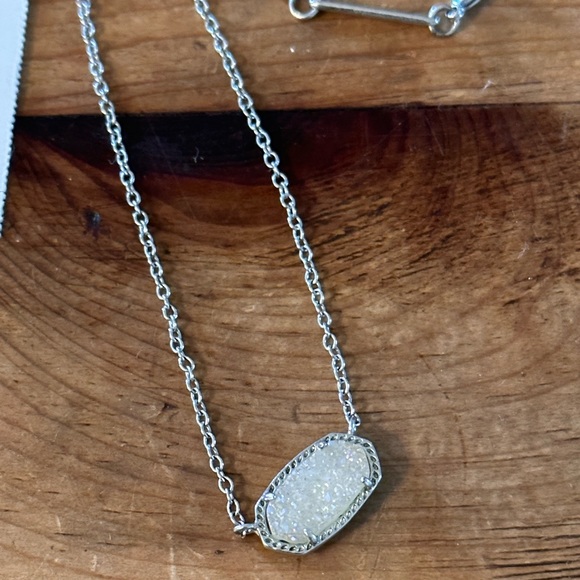 Kendra Scott Elisa Silver Pendant Necklace in Iridescent Drusy - Picture 5 of 6